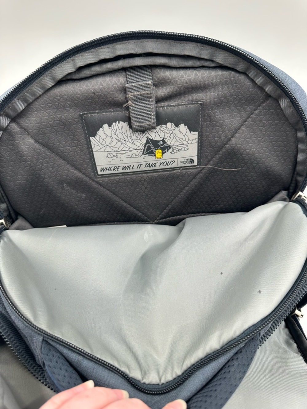 The North Face Recon Navy Blue Backpack - Picture 4 of 7